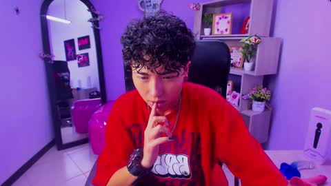 Snapshot of im_mathias chatting on November 4, 2025, 4:11 am mathias online show from November 4, 2025, 4:11 am