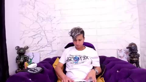 im_milan_rs online show from February 3, 2025, 2:58 am