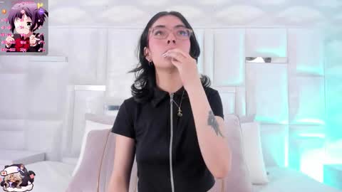 Snapshot of im_molly_angel chatting on November 20, 2025, 9:47 pm Moly online show from November 20, 2025, 9:47 pm