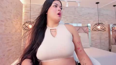 im mou  online show from February 25, 2025, 12:34 pm