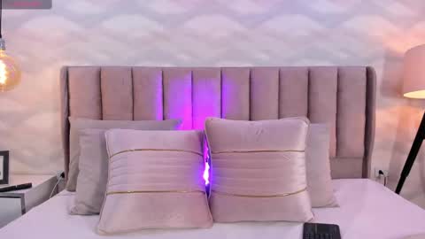 Snapshot of im_nika_ chatting on March 12, 2025, 12:57 pm Nika online show from March 12, 2025, 12:57 pm