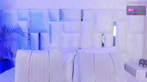 Snapshot of im_nika_ chatting on November 11, 2025, 1:00 pm Nika online show from November 11, 2025, 1:00 pm