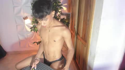 im_sebaslopez online show from October 26, 2025, 11:38 am