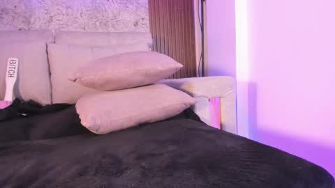 Snapshot of im_tyra chatting on December 14, 2024, 9:51 am im_tyra online show from December 14, 2024, 9:51 am