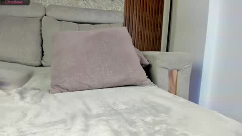 Snapshot of im_tyra chatting on March 9, 2025, 8:10 pm im_tyra online show from March 9, 2025, 8:10 pm