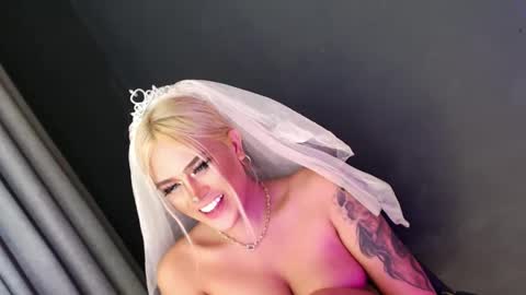 Snapshot of im_ur_nightmare chatting on December 5, 2024, 1:14 am Candy Moore online show from December 5, 2024, 1:14 am