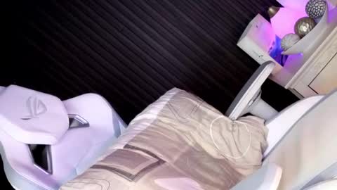 Snapshot of im_ur_nightmare chatting on December 14, 2025, 9:47 am Candy Moore online show from December 14, 2025, 9:47 am