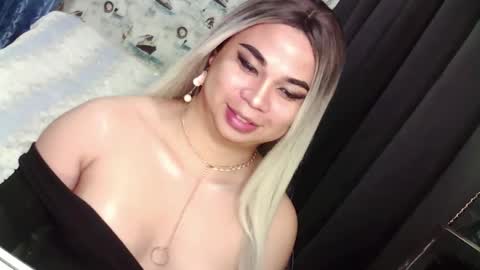 zhy online show from February 18, 2025, 7:09 pm