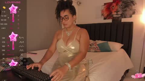 Snapshot of imacwenn_ chatting on February 7, 2025, 11:12 am Sofia online show from February 7, 2025, 11:12 am