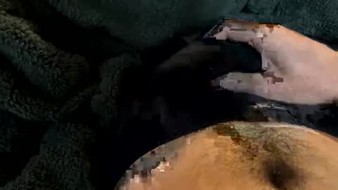 imakeucumonmyface online show from December 17, 2024, 9:05 pm