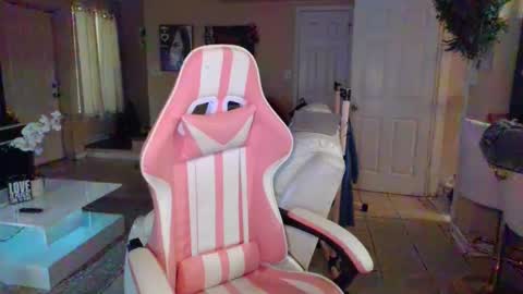 Snapshot of iman_love chatting on September 23, 2025, 7:06 pm iman_love online show from September 23, 2025, 7:06 pm