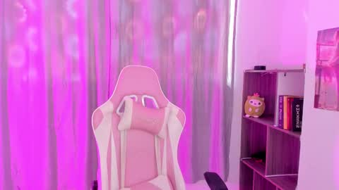 Danibabe online show from December 2, 2025, 8:59 pm