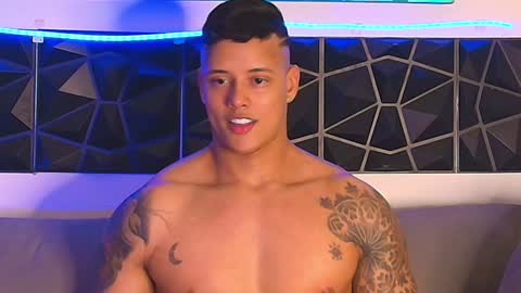 Snapshot of imconor chatting on February 3, 2025, 10:21 pm imconor online show from February 3, 2025, 10:21 pm