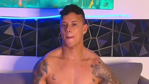 Snapshot of imconor chatting on February 11, 2025, 1:20 am imconor online show from February 11, 2025, 1:20 am