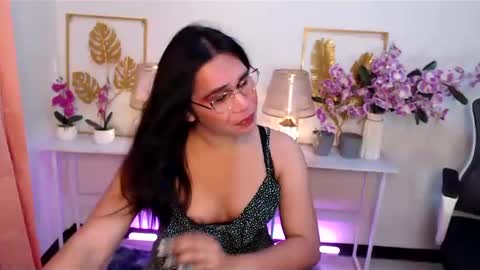 Snapshot of imdestined_foryou chatting on January 7, 2025, 8:10 pm Ashley online show from January 7, 2025, 8:10 pm