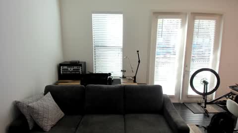 Snapshot of imdjazra chatting on December 14, 2024, 3:47 pm DJ Azra online show from December 14, 2024, 3:47 pm