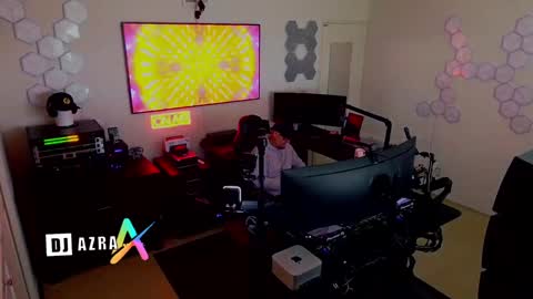 Snapshot of imdjazra chatting on December 26, 2024, 4:36 pm DJ Azra online show from December 26, 2024, 4:36 pm