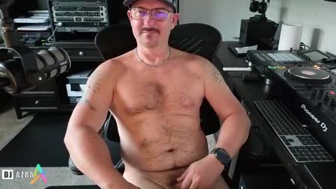 Snapshot of imdjazra chatting on October 6, 2025, 12:52 am DJ Azra online show from October 6, 2025, 12:52 am