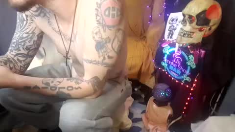 Snapshot of imglorious1 chatting on October 18, 2025, 6:48 am JJ online show from October 18, 2025, 6:48 am