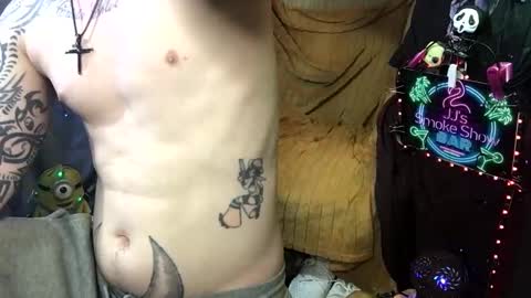 Snapshot of imglorious1 chatting on November 10, 2025, 9:41 am JJ online show from November 10, 2025, 9:41 am