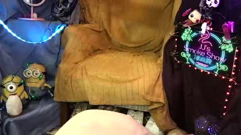 Snapshot of imglorious1 chatting on November 19, 2025, 3:01 pm JJ online show from November 19, 2025, 3:01 pm