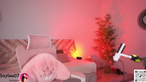 imjess_ online show from December 17, 2025, 4:18 am
