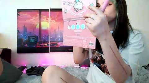 Snapshot of immortal_fuckers chatting on October 24, 2025, 4:09 am Sam and Jen online show from October 24, 2025, 4:09 am