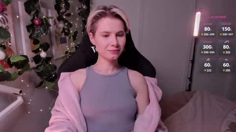 Snapshot of imnotmia chatting on January 8, 2025, 5:15 pm Mia online show from January 8, 2025, 5:15 pm