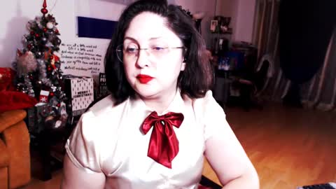 Snapshot of imperatrizasado chatting on December 9, 2024, 8:54 pm Empress online show from December 9, 2024, 8:54 pm