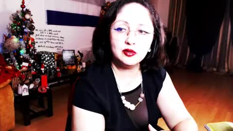 Snapshot of imperatrizasado chatting on December 25, 2024, 11:42 pm Empress online show from December 25, 2024, 11:42 pm