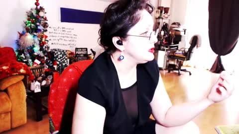 Snapshot of imperatrizasado chatting on January 7, 2025, 11:48 am Empress online show from January 7, 2025, 11:48 am