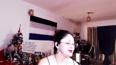 Snapshot of imperatrizasado chatting on January 11, 2025, 10:07 pm Empress online show from January 11, 2025, 10:07 pm