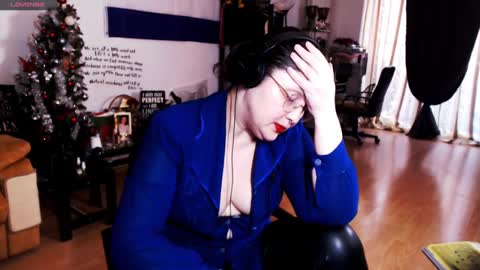 Snapshot of imperatrizasado chatting on February 18, 2025, 2:38 pm Empress online show from February 18, 2025, 2:38 pm