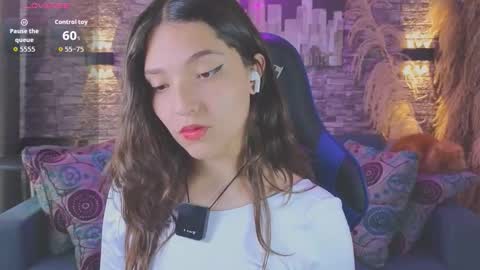 Karen  online show from October 1, 2025, 7:31 pm