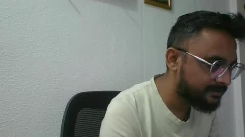 Snapshot of indian1433 chatting on December 4, 2025, 4:33 am indian1433 online show from December 4, 2025, 4:33 am