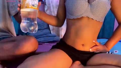 Snapshot of indian_couple247 chatting on October 24, 2025, 3:25 am new indian couple online show from October 24, 2025, 3:25 am