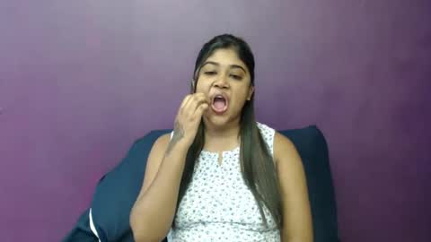 Snapshot of indian_rimmelx chatting on January 17, 2025, 6:04 am Melz online show from January 17, 2025, 6:04 am