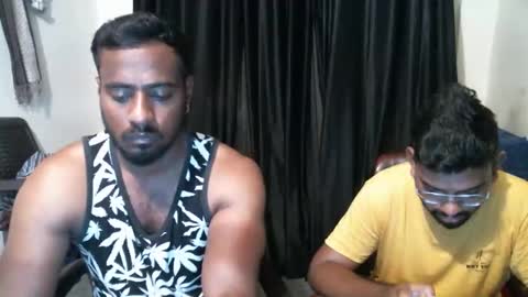 Snapshot of indiandesiguys2023 chatting on September 13, 2025, 4:01 am indian guys for you online show from September 13, 2025, 4:01 am