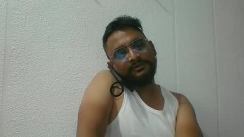 Snapshot of indianlover1433 chatting on September 16, 2025, 6:03 am Indian lover online show from September 16, 2025, 6:03 am