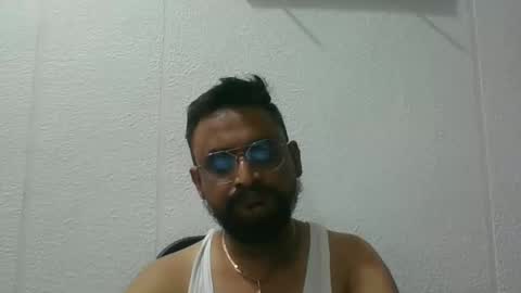 Snapshot of indianlover1433 chatting on October 1, 2025, 9:59 am Indian lover online show from October 1, 2025, 9:59 am