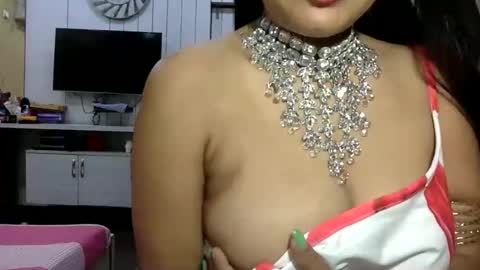 Radha online show from November 4, 2025, 7:02 pm