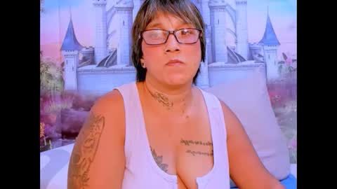 Snapshot of indianroxy07 chatting on September 10, 2025, 2:11 am roxy online show from September 10, 2025, 2:11 am