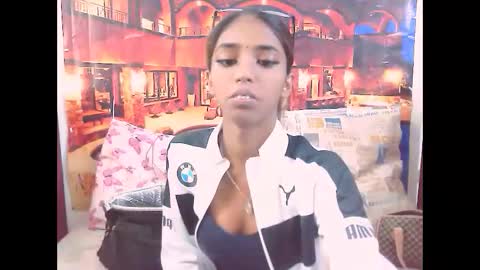 indiansexyslender4u2luv online show from January 23, 2025, 6:06 am