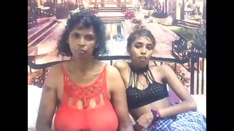 indiansexyslender4u2luv online show from January 28, 2025, 9:19 am