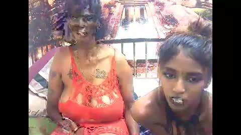 indiansexyslender4u2luv online show from January 28, 2025, 12:22 pm