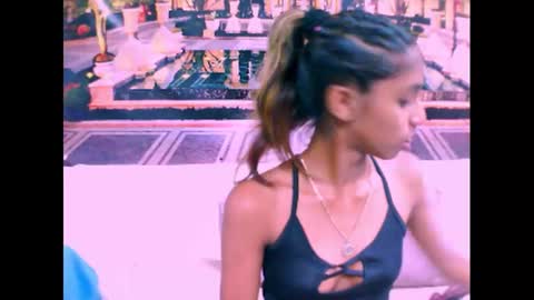 indiansexyslender4u2luv online show from February 19, 2025, 6:00 am