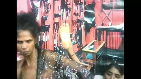 indiansexyslender4u2luv online show from March 10, 2025, 1:10 pm