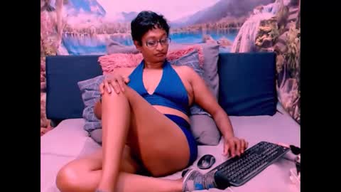 Shreya online show from January 17, 2025, 6:54 pm