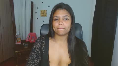 Aleja vallejo online show from September 30, 2025, 3:17 pm