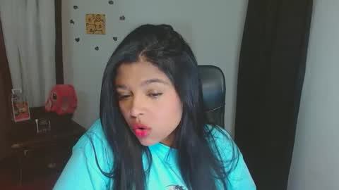 Aleja vallejo online show from October 13, 2025, 12:54 am